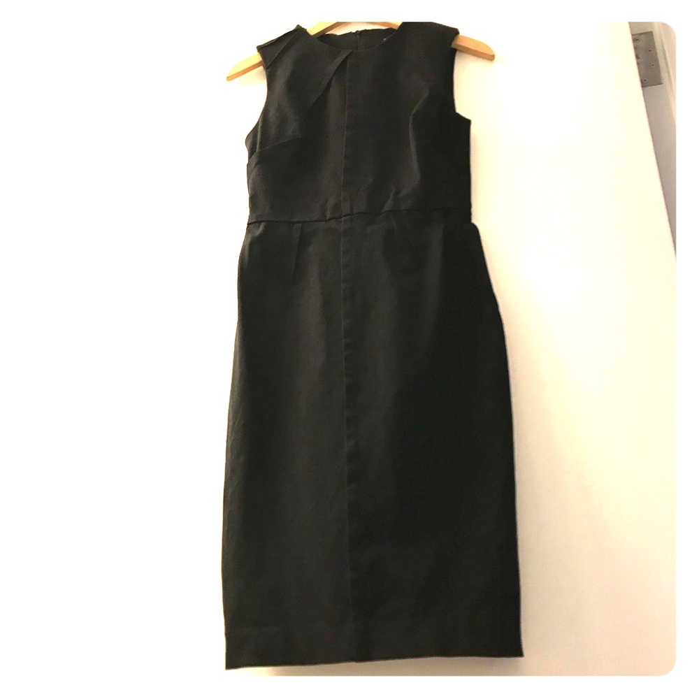 MOVING SALE! Banana Rep Pleated Sheath Dress sz. 4